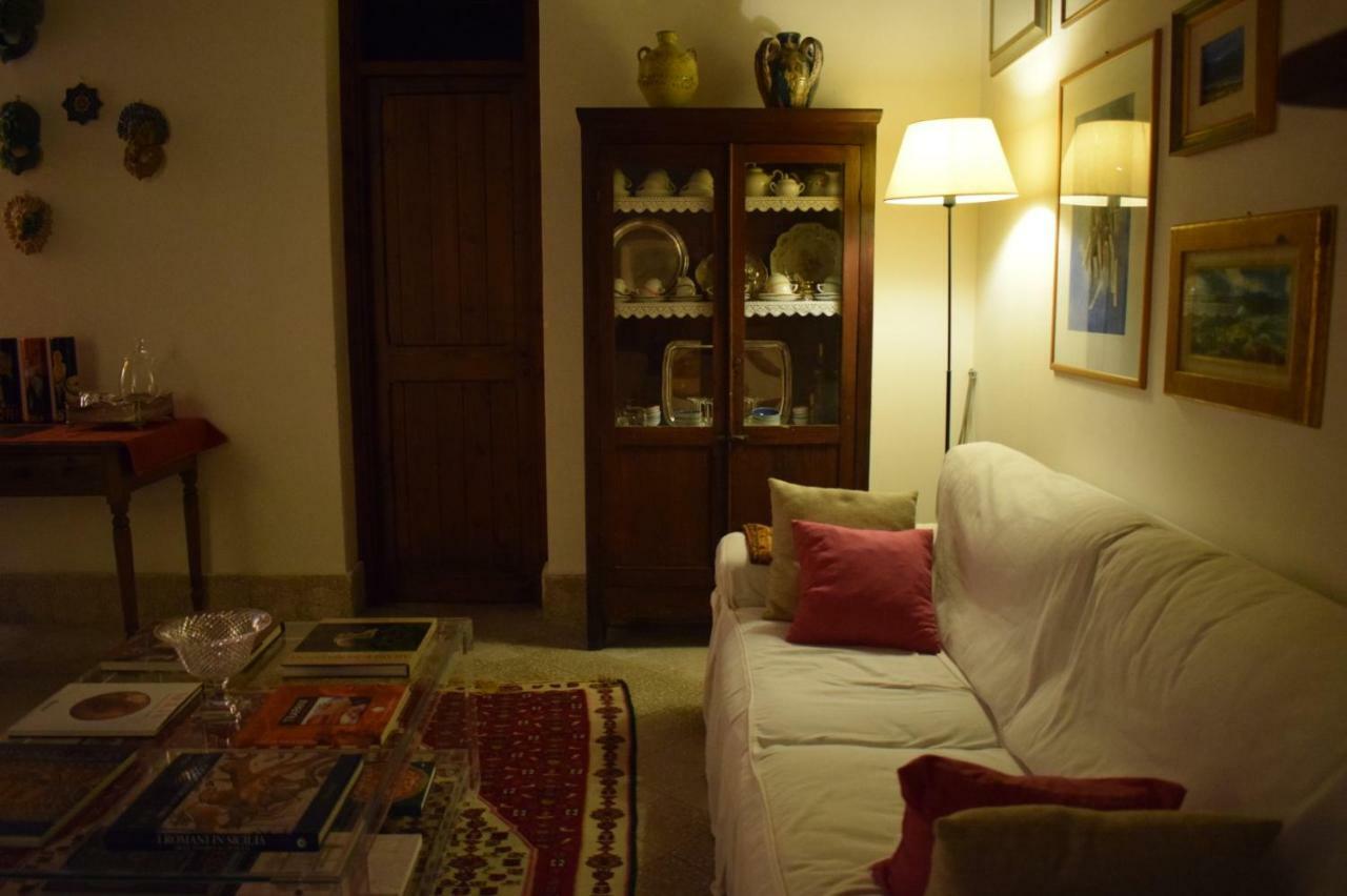 Hotel Loft 'Le Vie Del Centro' Marsala Esterno foto